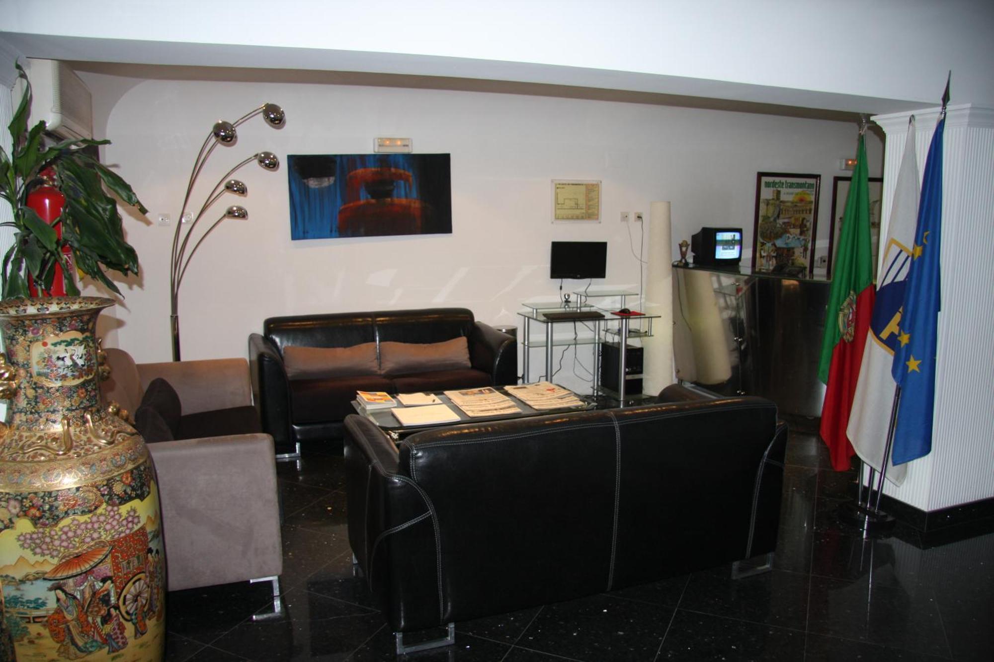 Hotel Turismo Miranda Miranda do Douro Kültér fotó
